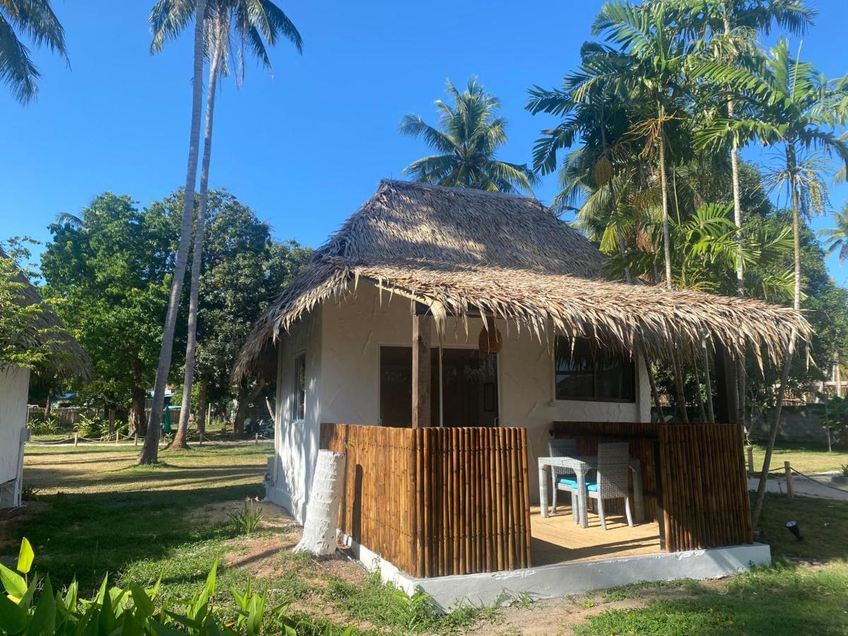 Wild Wood X Hansa Beach Fitness Resort Thong Sala Exterior foto