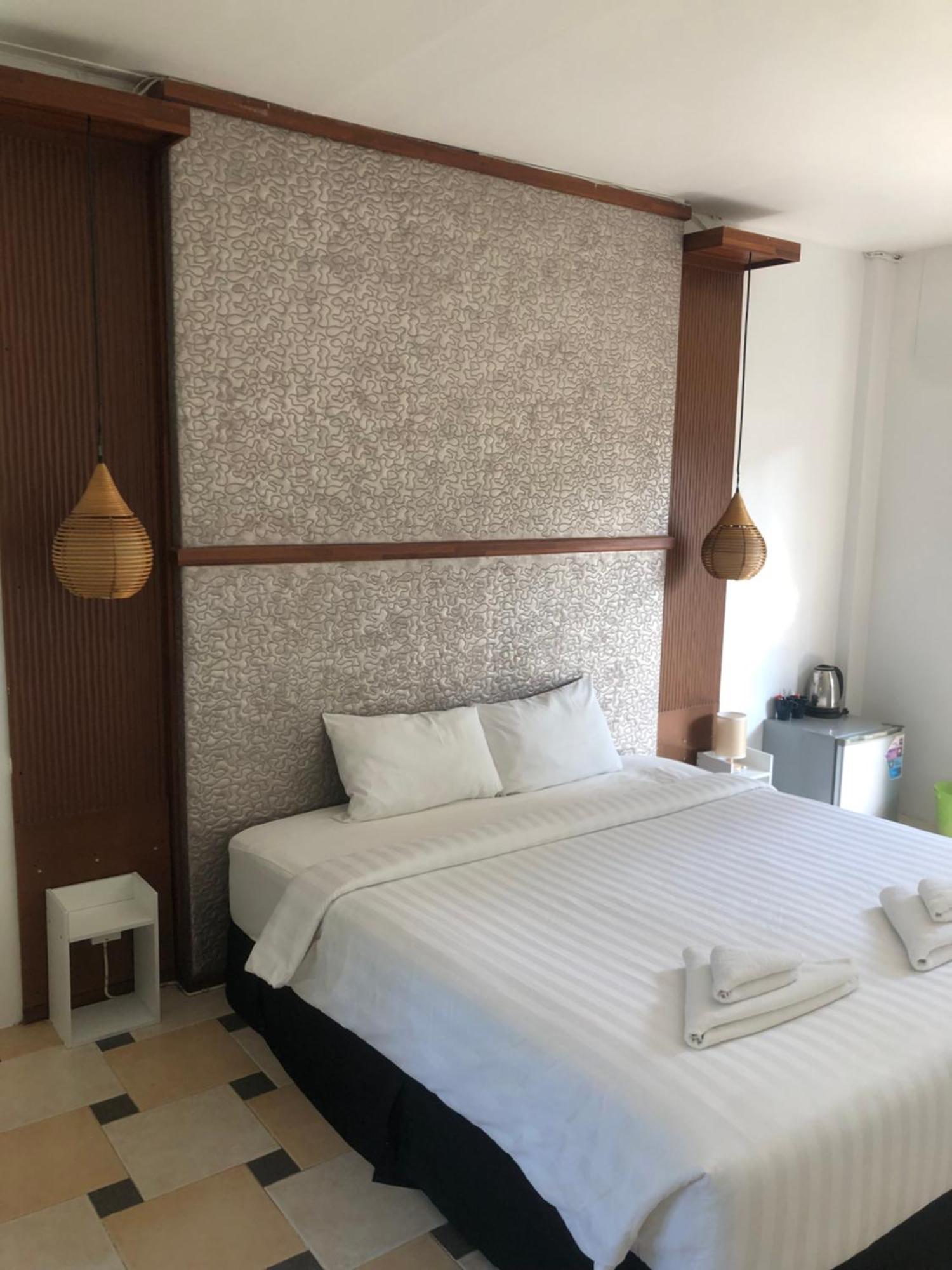 Wild Wood X Hansa Beach Fitness Resort Thong Sala Exterior foto